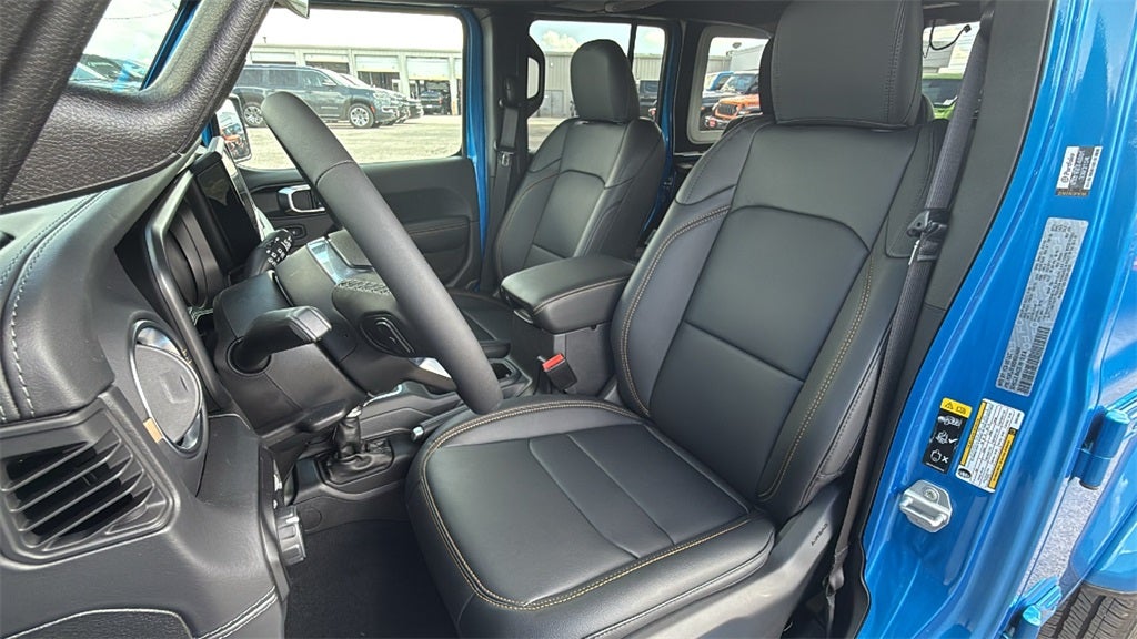 2025 Jeep Wrangler WRANGLER 4-DOOR SAHARA