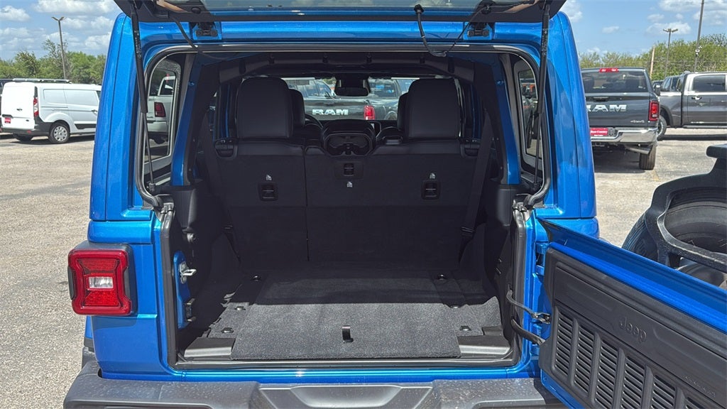 2025 Jeep Wrangler WRANGLER 4-DOOR SAHARA