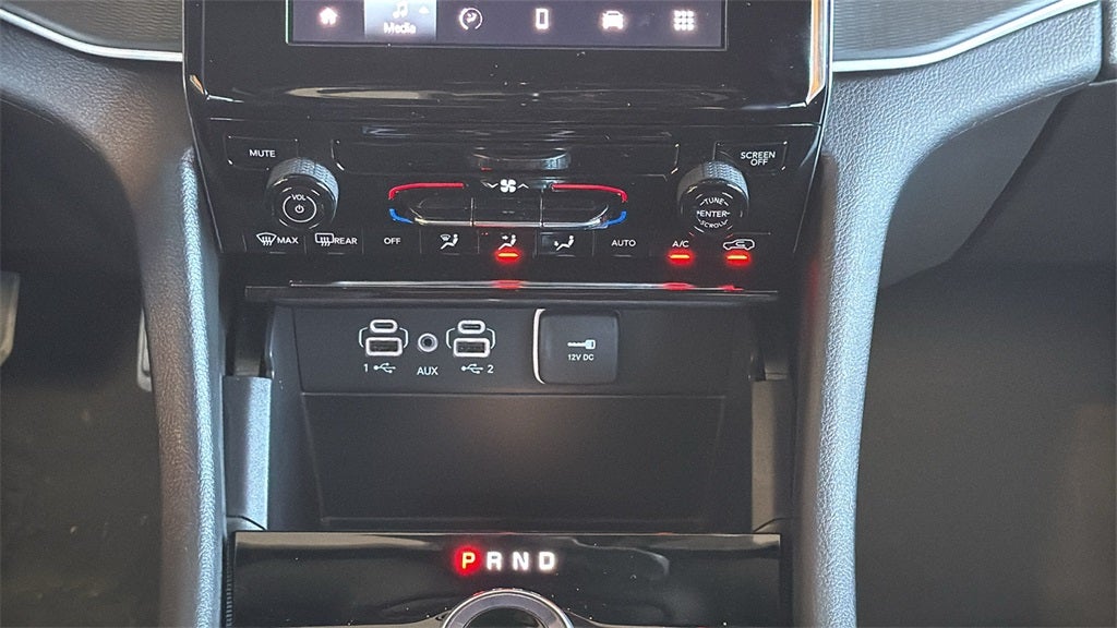 2025 Jeep Grand Cherokee GRAND CHEROKEE LAREDO X 4X2