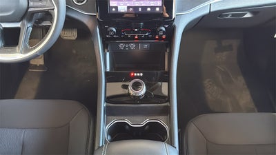 2025 Jeep Grand Cherokee GRAND CHEROKEE LAREDO X 4X2