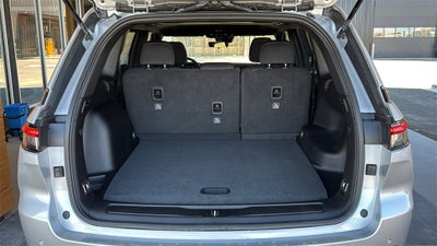 2025 Jeep Grand Cherokee GRAND CHEROKEE LAREDO X 4X2