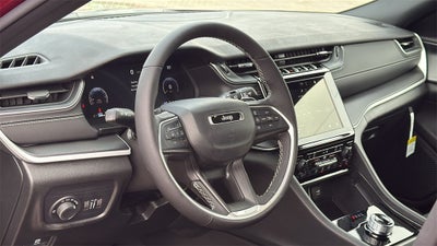 2025 Jeep Grand Cherokee GRAND CHEROKEE LAREDO 4X2