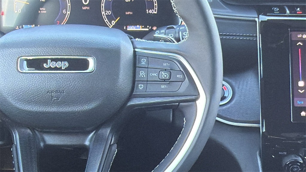 2025 Jeep Grand Cherokee GRAND CHEROKEE ALTITUDE 4X2