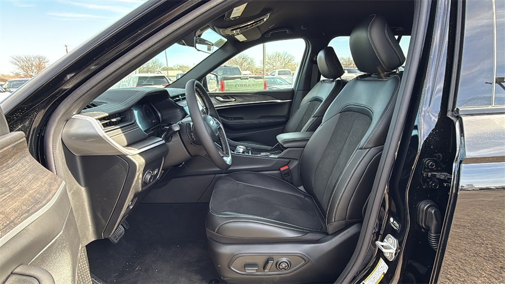 2026 Jeep Grand Cherokee GRAND CHEROKEE ALTITUDE 4X2