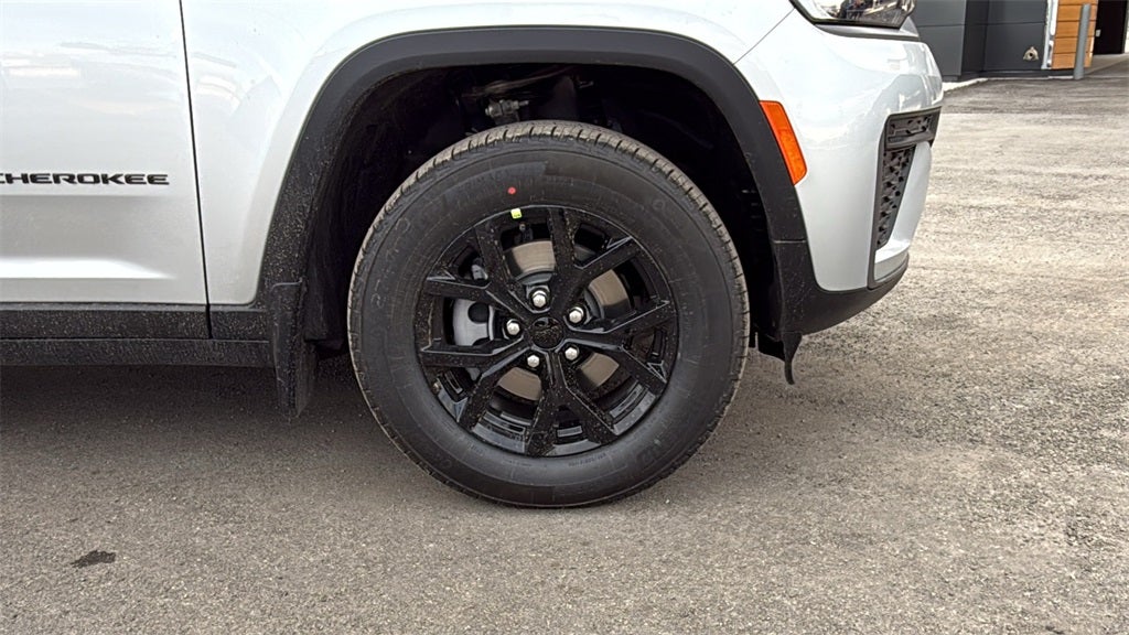 2026 Jeep Grand Cherokee GRAND CHEROKEE LAREDO ALTITUDE 4X2