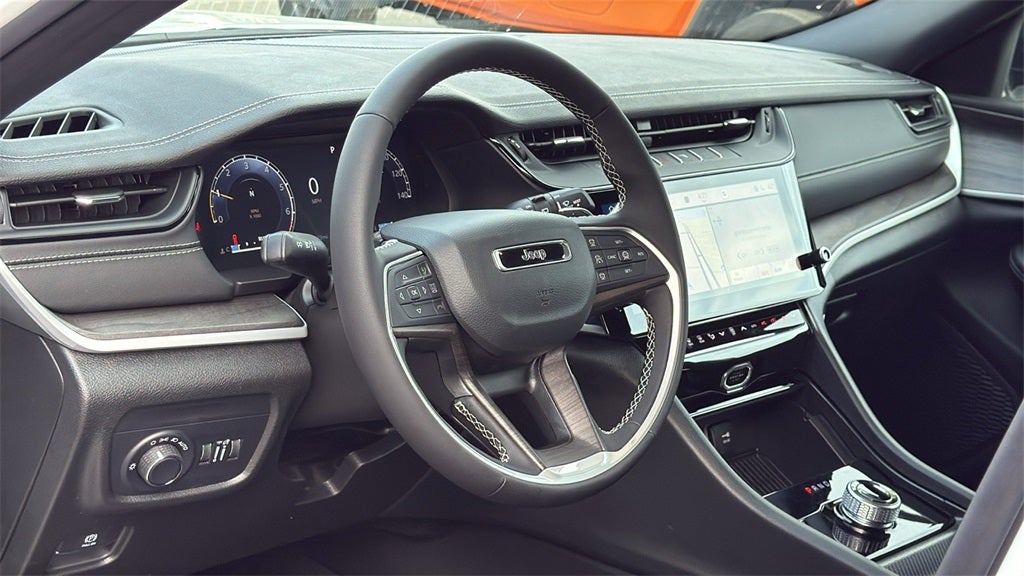 2026 Jeep Grand Cherokee GRAND CHEROKEE LAREDO ALTITUDE 4X2