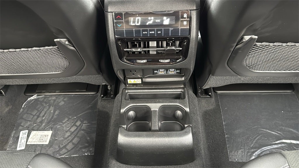 2025 Jeep Grand Cherokee GRAND CHEROKEE L ALTITUDE 4X2