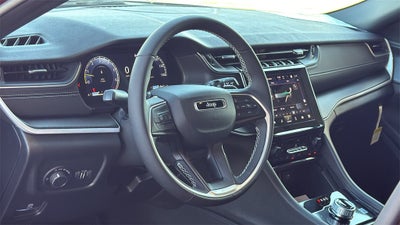 2025 Jeep Grand Cherokee GRAND CHEROKEE L ALTITUDE 4X2