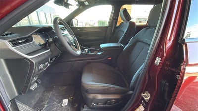 2025 Jeep Grand Cherokee GRAND CHEROKEE L LAREDO X 4X2