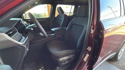 2025 Jeep Grand Cherokee GRAND CHEROKEE L LAREDO X 4X2