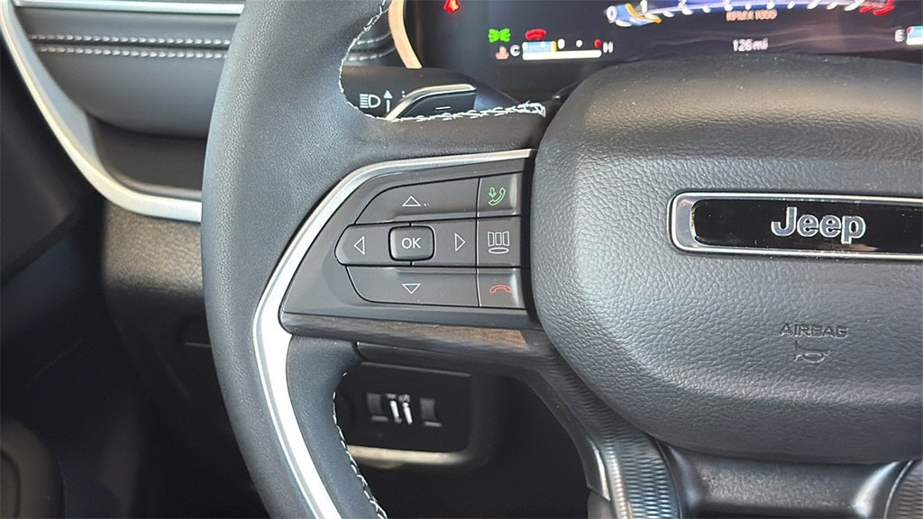 2025 Jeep Grand Cherokee GRAND CHEROKEE L LAREDO X 4X2