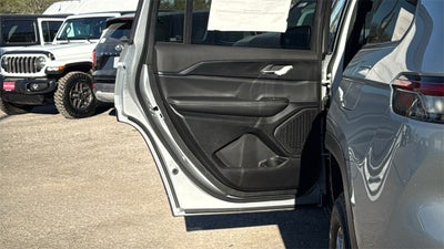 2025 Jeep Grand Cherokee GRAND CHEROKEE L LAREDO X 4X2