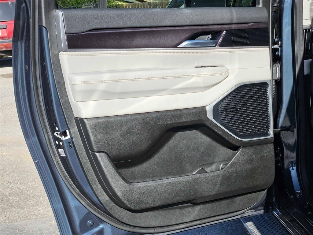 2024 Jeep Wagoneer WAGONEER L 4X2