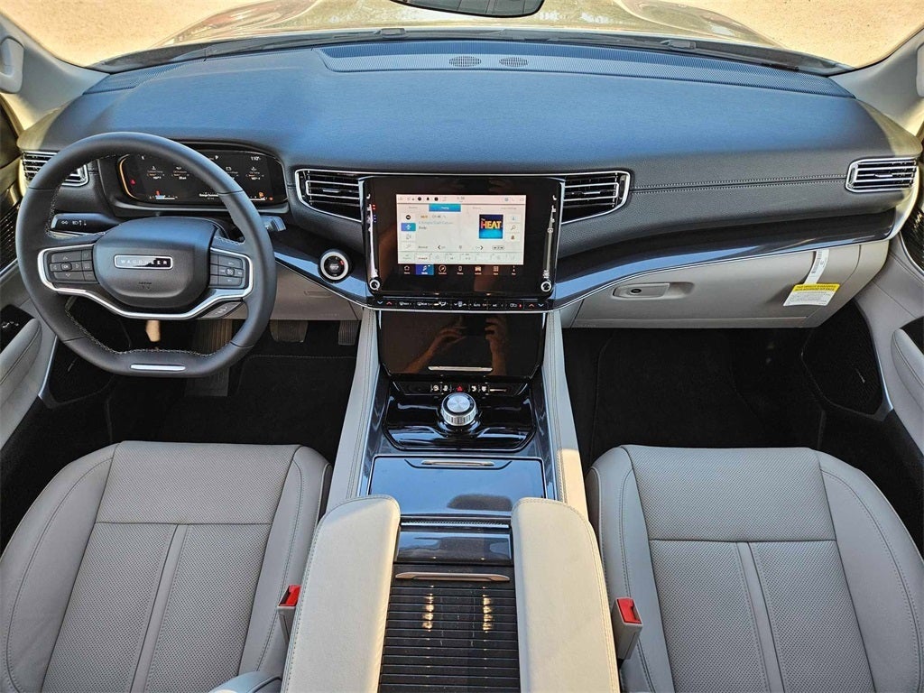 2024 Jeep Wagoneer WAGONEER L 4X2