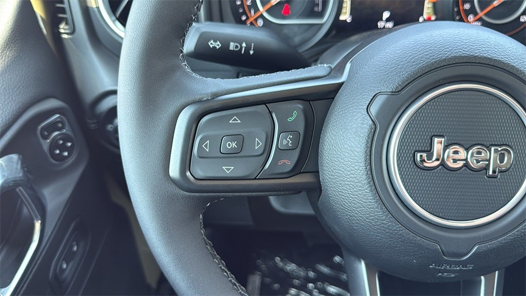 2025 Jeep Gladiator GLADIATOR HIGH TIDE 4X4