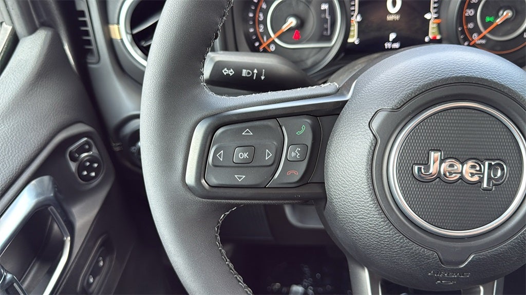 2025 Jeep Gladiator GLADIATOR HIGH TIDE 4X4