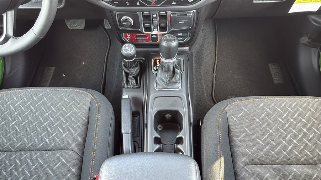 2025 Jeep Gladiator GLADIATOR MOJAVE 4X4