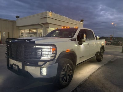 2023 GMC Sierra 2500HD 4WD Crew Cab Standard Bed AT4