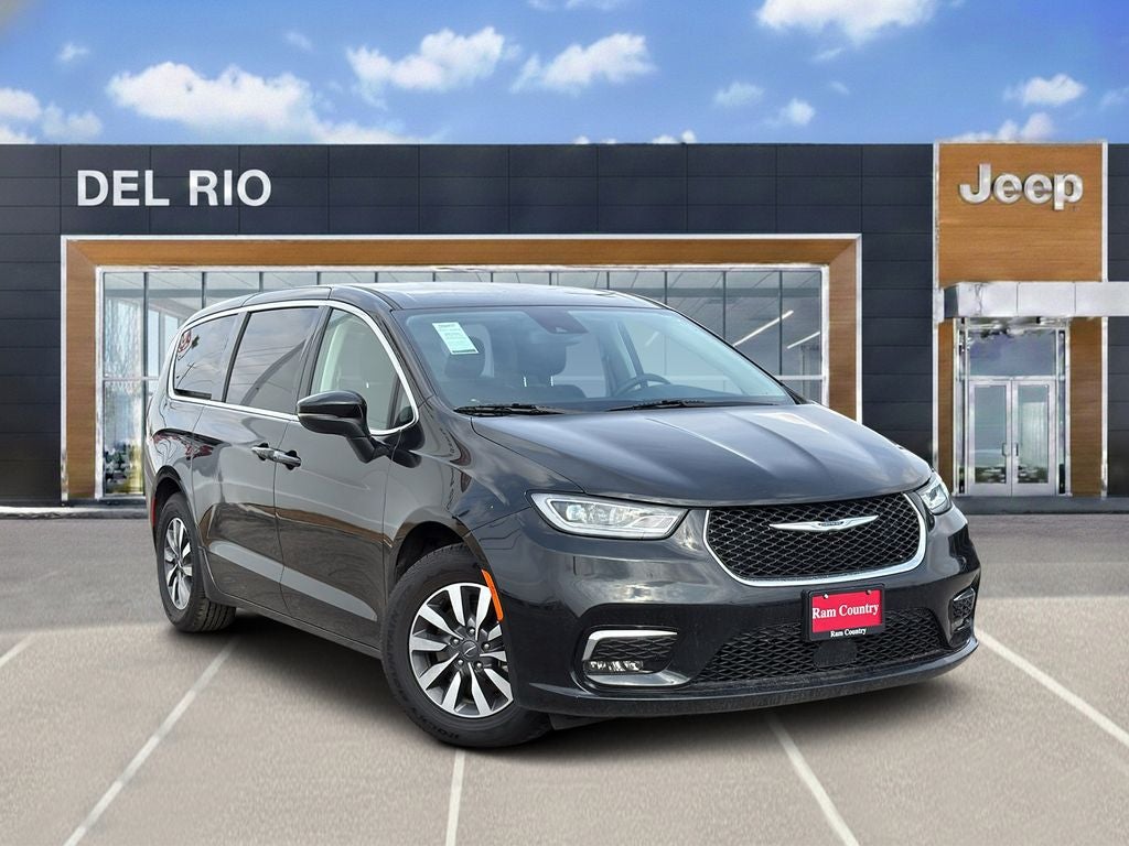 2023 Chrysler Pacifica Hybrid Touring L