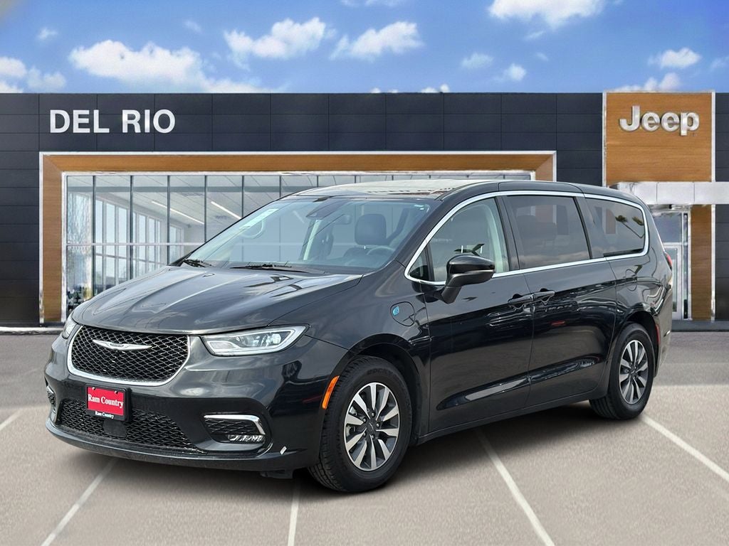 2023 Chrysler Pacifica Hybrid Touring L