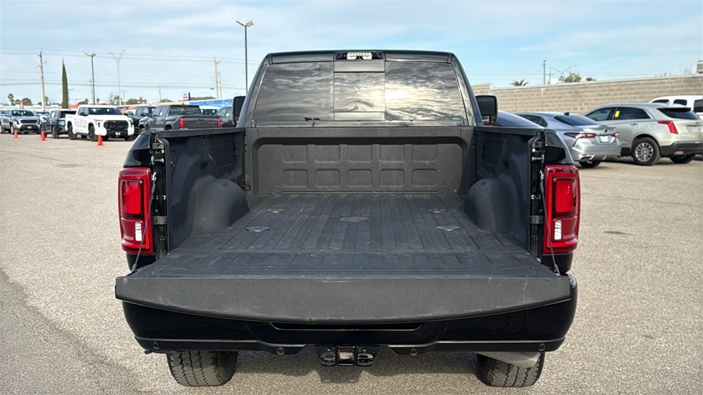 2025 RAM 3500 Limited Longhorn Crew Cab 4x4 8' Box