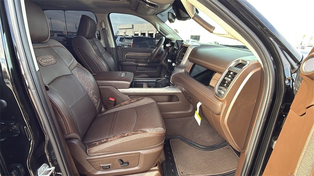 2025 RAM 3500 Limited Longhorn Crew Cab 4x4 8' Box