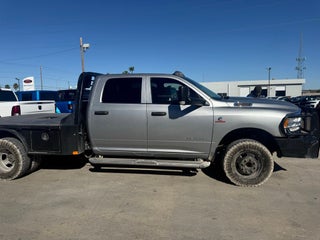 2022 RAM 3500 Tradesman Crew Cab 4x4 8' Box