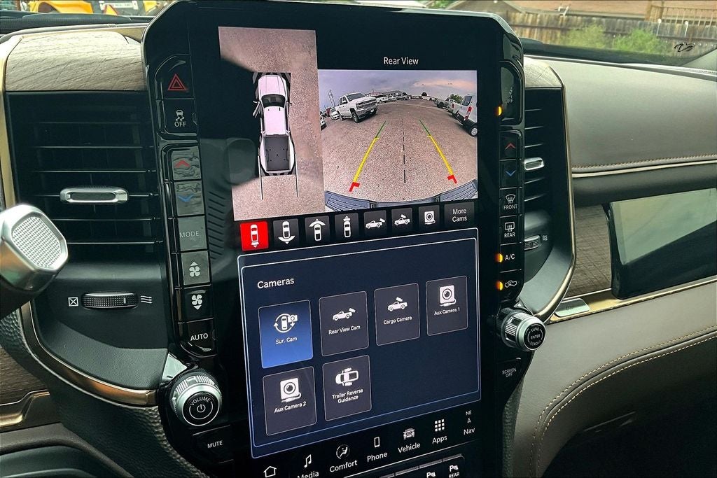 2025 RAM 3500 Limited Longhorn Crew Cab 4x4 8' Box