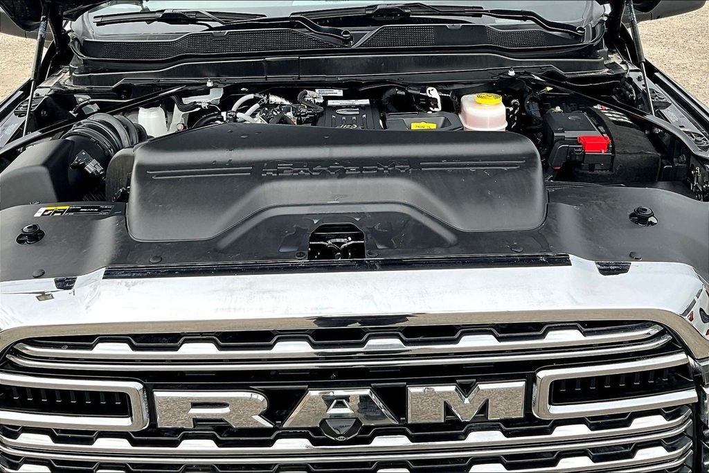 2025 RAM 3500 Limited Longhorn Crew Cab 4x4 8' Box