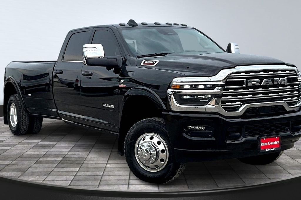 2025 RAM 3500 Limited Longhorn Crew Cab 4x4 8' Box